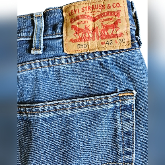 Levi's Other - Levi's 550 Jeans 42x30